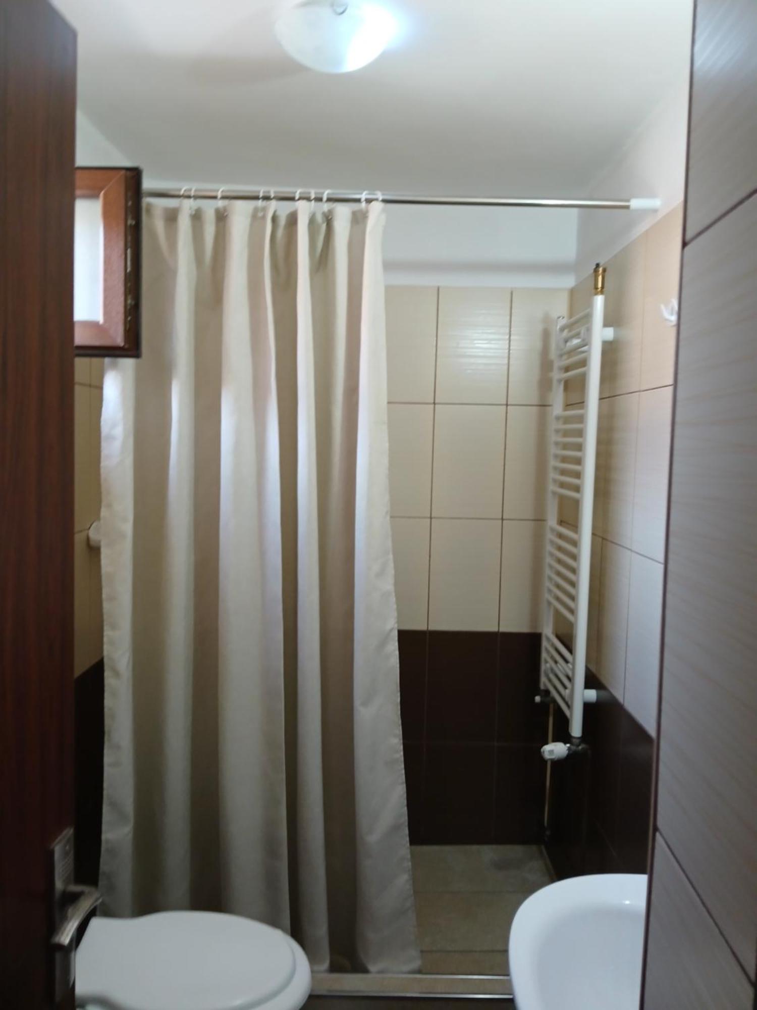 Casa Fabrizio 호텔 Călimăneşti 외부 사진